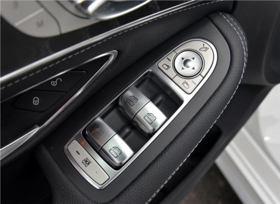 奔驰C级 2017款 C 300 L 运动版 车厢座椅   门窗控制