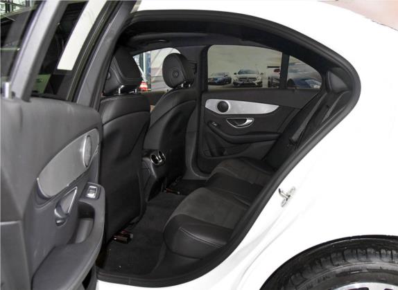 奔驰C级 2017款 改款 C 200 运动版 车厢座椅   后排空间