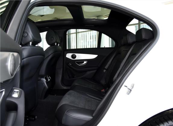奔驰C级 2017款 改款 C 200 运动版 4MATIC 车厢座椅   后排空间