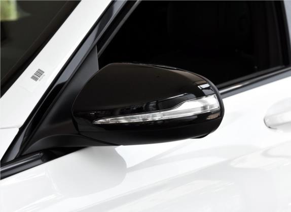 奔驰C级 2017款 改款 C 200 运动版 4MATIC 外观细节类   外后视镜
