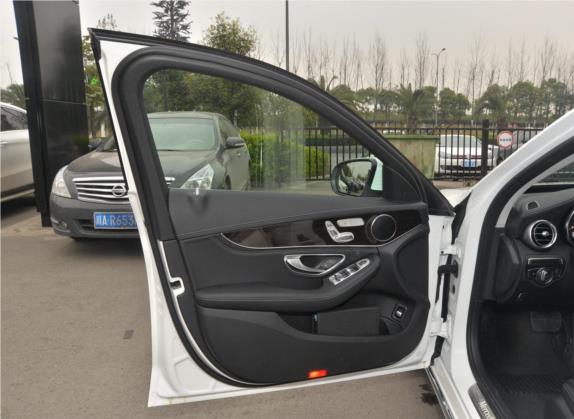 奔驰C级 2017款 改款 C 200 L 车厢座椅   前门板