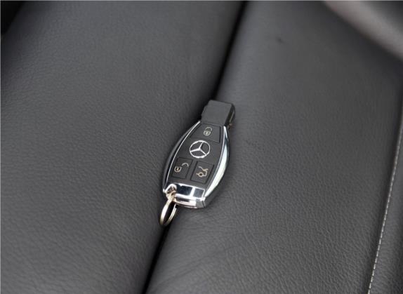 奔驰C级 2018款 C 180 L 动感型运动版 其他细节类   钥匙