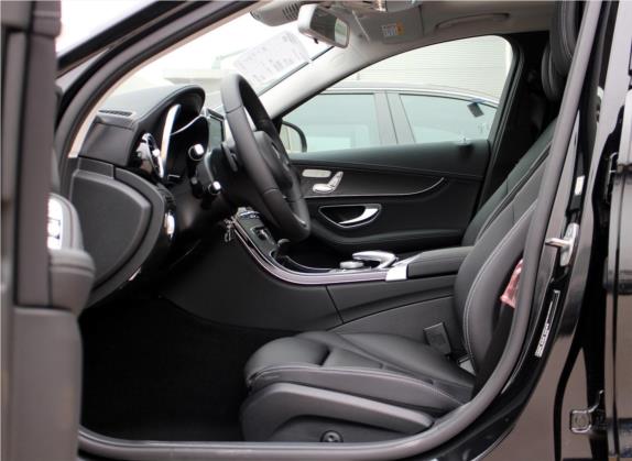 奔驰C级 2018款 C 200 L 4MATIC 运动版 车厢座椅   前排空间