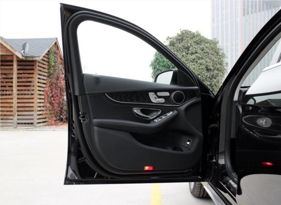 奔驰C级 2018款 C 200 L 4MATIC 运动版 车厢座椅   前门板
