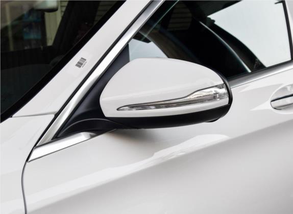 奔驰C级 2018款 C 200 L 运动版 成就特别版 外观细节类   外后视镜