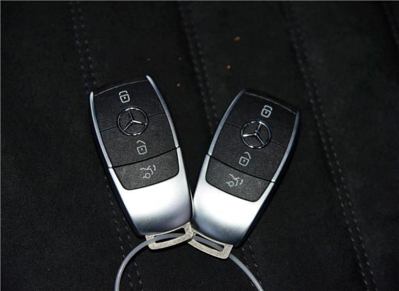 奔驰C级 2019款 C 260 运动版 其他细节类   钥匙