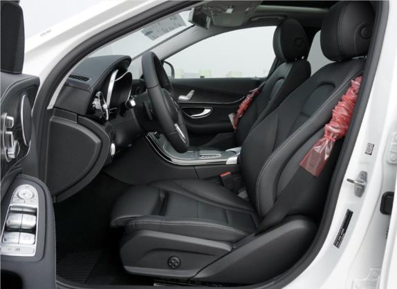 奔驰C级 2019款 C 180 L 动感型运动版 车厢座椅   前排空间