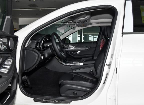 奔驰C级 2019款 改款 C 260 L 4MATIC 运动版 车厢座椅   前排空间