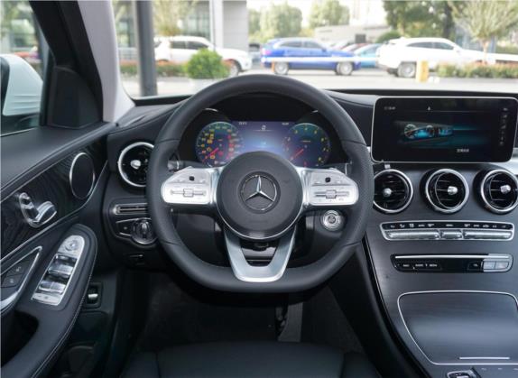 奔驰C级 2020款 C 200 L 动感型运动版 中控类   驾驶位