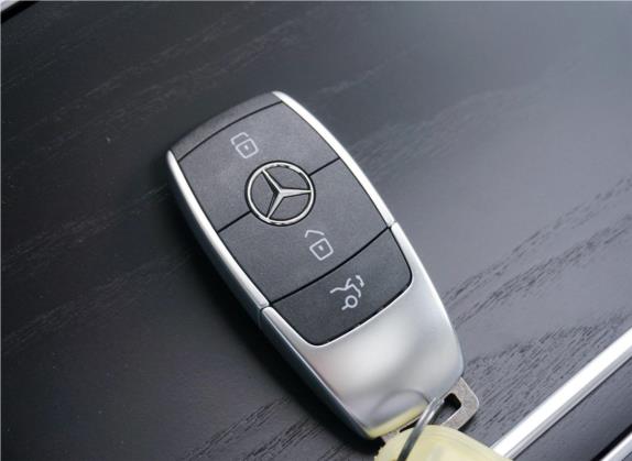 奔驰C级 2020款 C 200 L 动感型运动版 其他细节类   钥匙