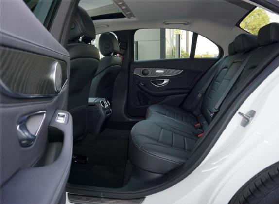 奔驰C级 2020款 C 200 L 动感型运动版 车厢座椅   后排空间