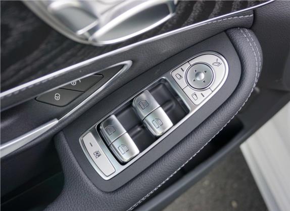 奔驰C级 2020款 C 200 L 动感型运动版 车厢座椅   门窗控制