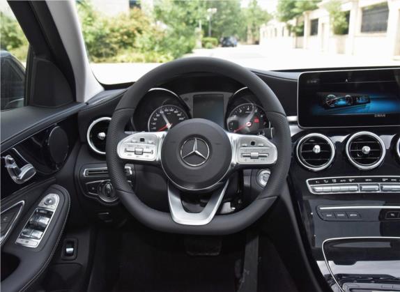 奔驰C级 2020款 改款 C 200 L 动感型运动版 中控类   驾驶位