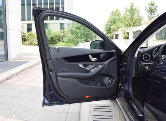 奔驰C级 2020款 改款 C 200 L 动感型运动版 车厢座椅   前门板