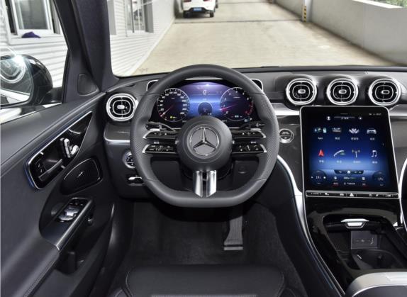 奔驰C级 2022款 C 260 L 运动版 中控类   驾驶位