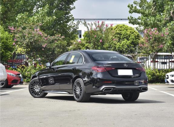 奔驰C级 2022款 C 260 L 运动版 外观   斜后