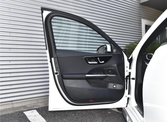 奔驰C级 2023款 C 260 L 运动版 车厢座椅   前门板