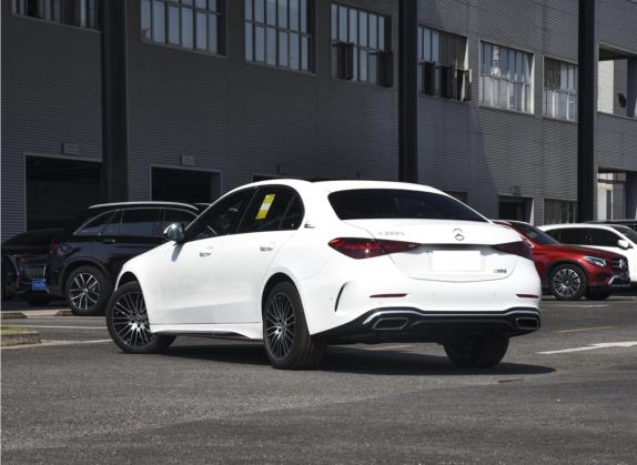 奔驰C级 2023款 C 260 L 运动版 外观   斜后