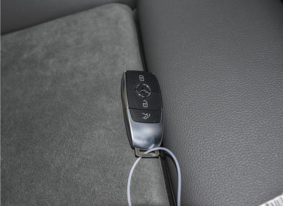 奔驰EQB 2022款 EQB 350 4MATIC 其他细节类   钥匙