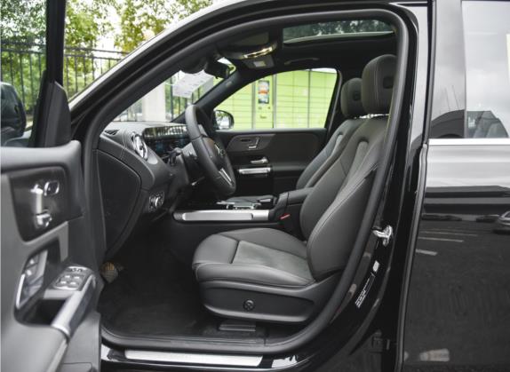 奔驰EQB 2022款 EQB 350 4MATIC 车厢座椅   前排空间