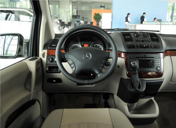 唯雅诺 2011款 2.5L 豪华版 中控类   驾驶位