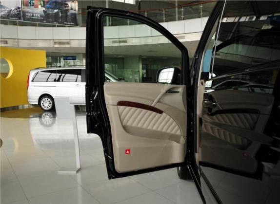 唯雅诺 2011款 2.5L 豪华版 车厢座椅   前门板