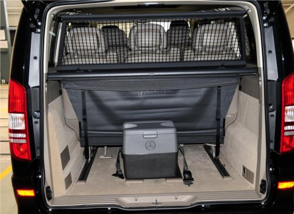 唯雅诺 2012款 2.5L 礼遇版 车厢座椅   后备厢