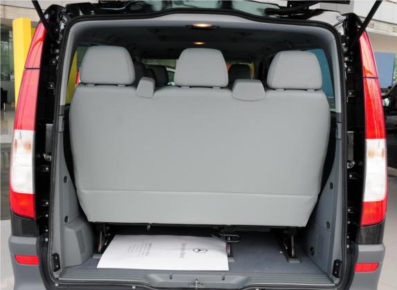 威霆 2011款 2.5L 精英版 车厢座椅   后备厢