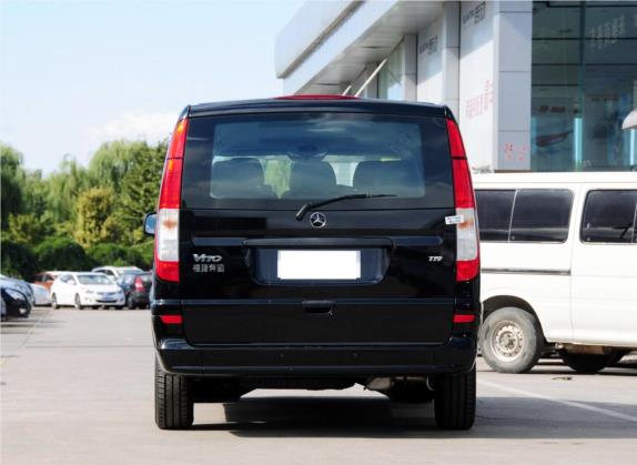 威霆 2011款 2.5L 商务版 外观   正后
