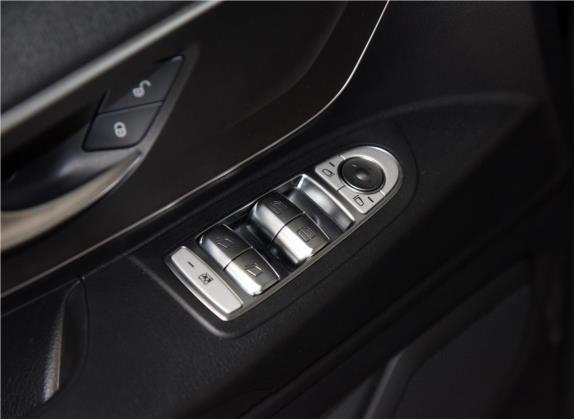 威霆 2021款 2.0T 商务版 7座 车厢座椅   门窗控制