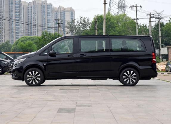 威霆 2021款 2.0T 商务版 9座 外观   正侧