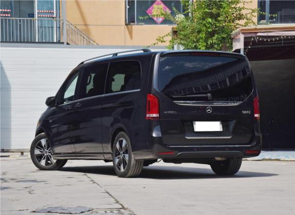 奔驰V级 2020款 V 260 L 长轴距豪华版 外观   斜后