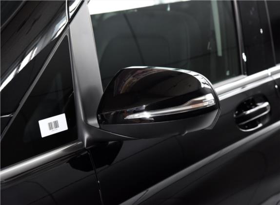 奔驰V级 2020款 V 260 尊贵版 外观细节类   外后视镜