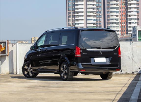 奔驰V级 2021款 V 260 尊贵版 外观   斜后