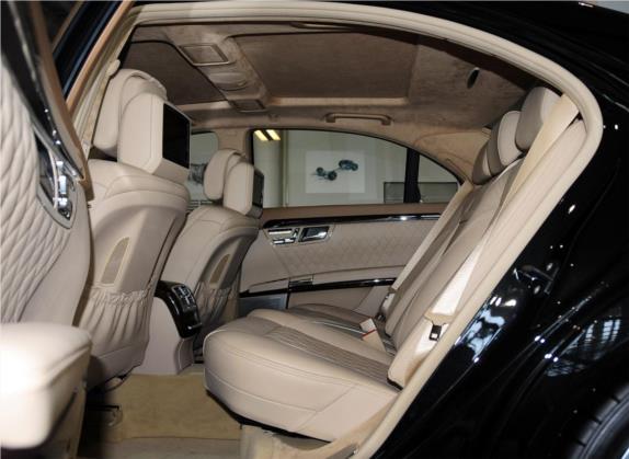 奔驰S级AMG 2013款 AMG S 65 L Grand Edition 车厢座椅   后排空间