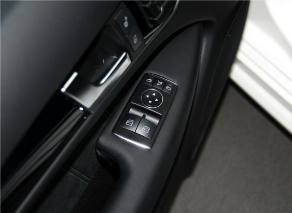 奔驰C级AMG 2014款 AMG C 63 Coupe Edition 507 车厢座椅   门窗控制