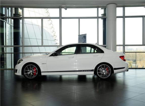 奔驰C级AMG 2014款 AMG C 63 Edition 507 外观   正侧