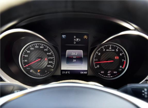 奔驰C级AMG 2015款 AMG C 63 中控类   仪表盘