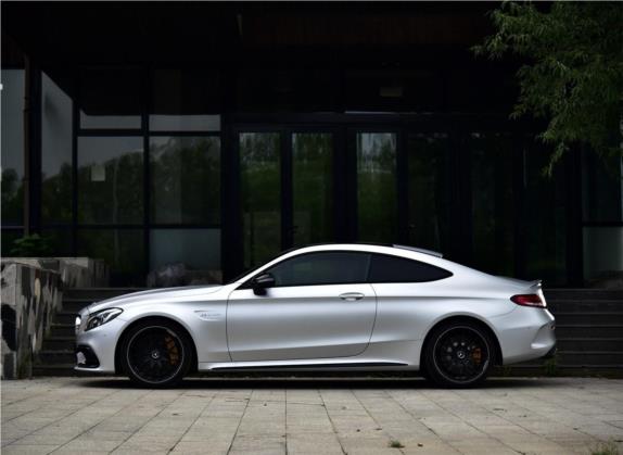 奔驰C级AMG 2016款 AMG C 63 S Coupe 外观   正侧