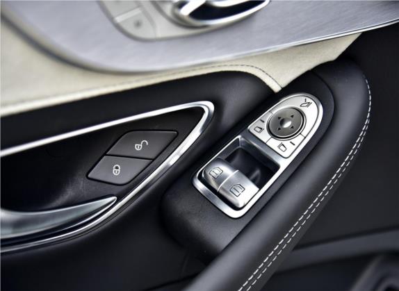 奔驰C级AMG 2016款 AMG C 63 S Coupe 车厢座椅   门窗控制