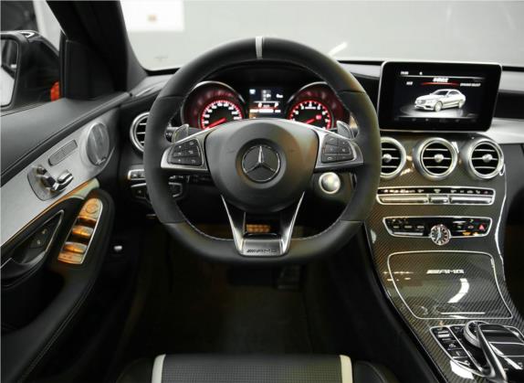 奔驰C级AMG 2017款 AMG C 63 S 中控类   驾驶位