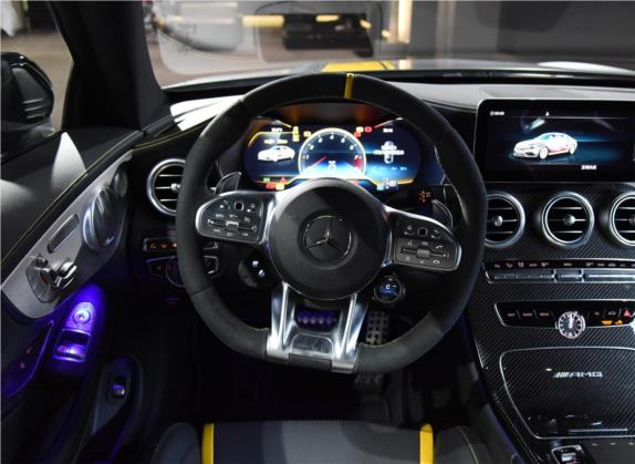 奔驰C级AMG 2021款 AMG C 63 轿跑车 暗夜特别版 中控类   驾驶位