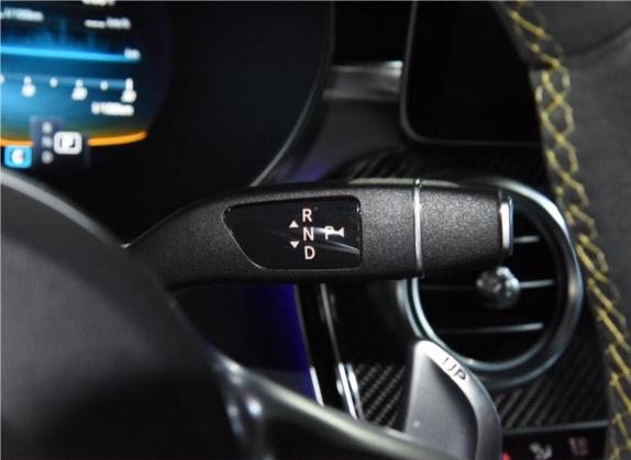奔驰C级AMG 2021款 AMG C 63 轿跑车 暗夜特别版 中控类   挡把