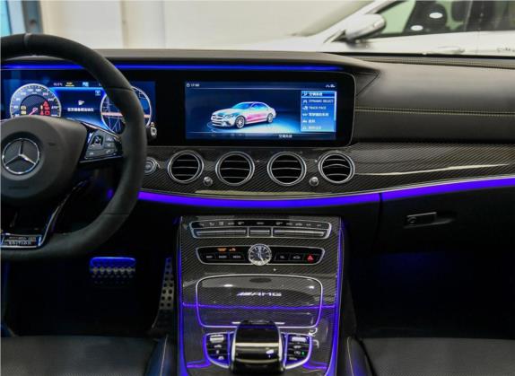 奔驰E级AMG 2018款 AMG E 63 S 4MATIC+ 特别版 中控类   中控台