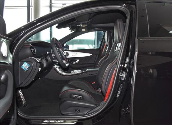 奔驰E级AMG 2019款 AMG E 53 4MATIC+ 车厢座椅   前排空间