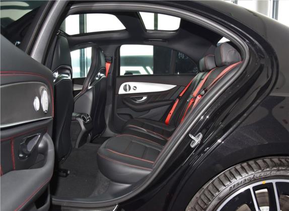 奔驰E级AMG 2019款 AMG E 53 4MATIC+ 车厢座椅   后排空间