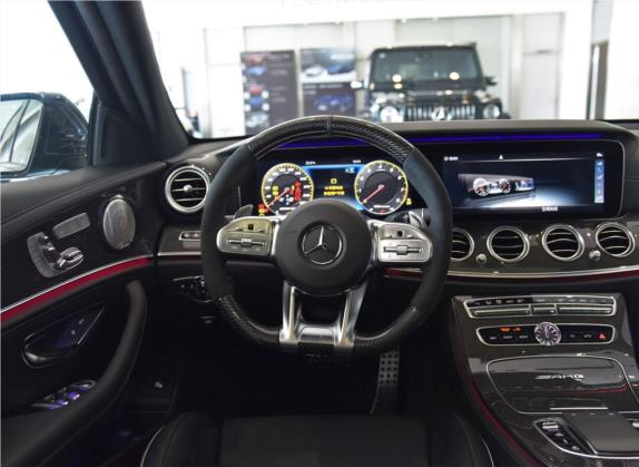 奔驰E级AMG 2019款 AMG E 63 S 4MATIC+ 中控类   驾驶位