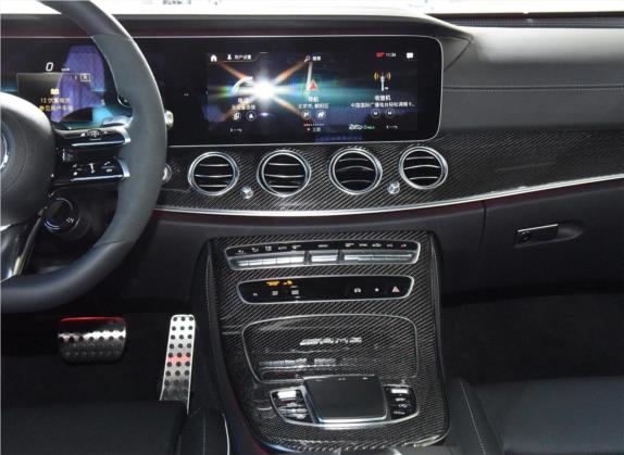 奔驰E级AMG 2021款 AMG E 63 S 4MATIC+ 中控类   中控台