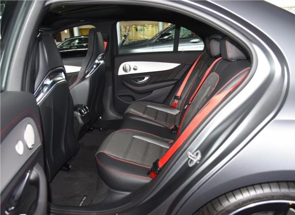 奔驰E级AMG 2022款 改款 AMG E 53 4MATIC+ 车厢座椅   后排空间