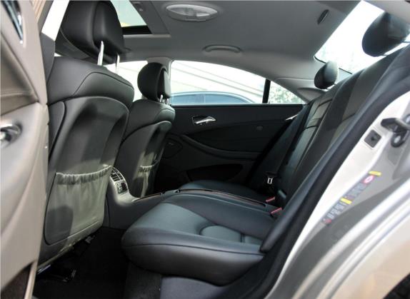 奔驰CLS AMG 2008款 AMG CLS 63 车厢座椅   后排空间